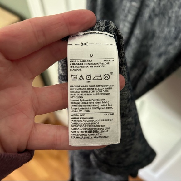 GAP Knit Dress - Picture 4 of 5